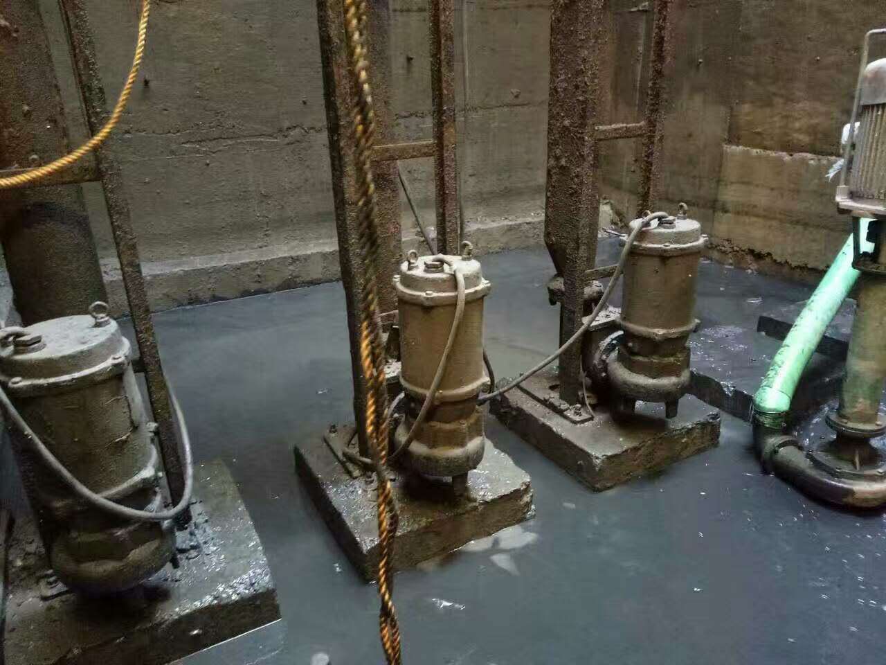 金昌污水池清理