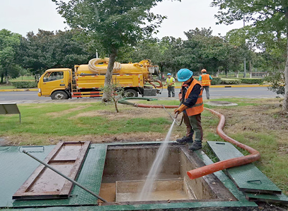 金昌化油池清理